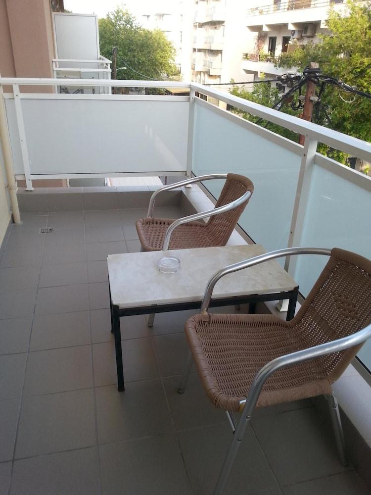Rhodes City International Hotel מראה חיצוני תמונה